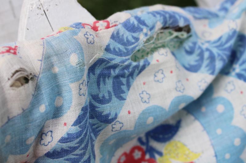 photo of vintage tied quilt comforter, light cotton feed sack fabric blue flowery print #8