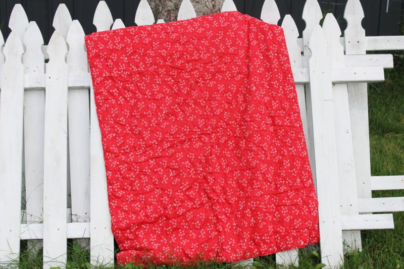 photo of vintage tied quilt, red & white calico puppy dog applique baby crib cover comforter #6