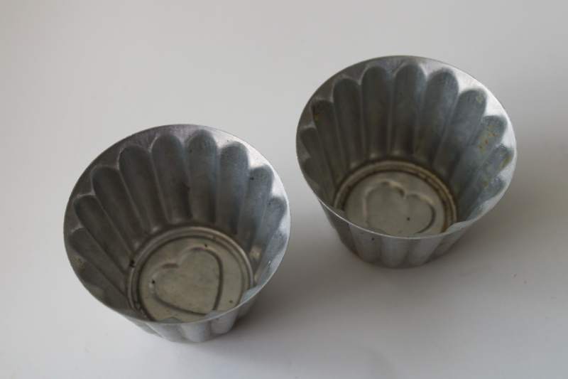 photo of vintage tin molds, Valentine heart fluted cups jello molds or baking tins #2