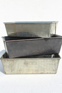 catalog photo of vintage tinned steel bread loaf pans, Ovenex & Ekco metal w/ rustic antique patina 