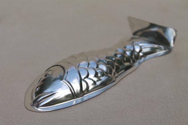 photo of vintage tiny fish tin food molds, French poisson candy chocolate baking mold set #8