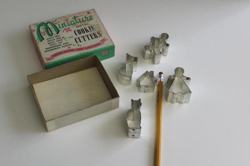 photo of vintage tiny metal cookie cutters, mini child size working toy in original box #6