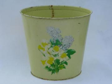 catalog photo of vintage tole painted metal wastebasket, spring daffodils bouquet