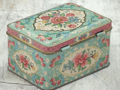 photo of vintage tole tin hinged box, floral print Daher Decorated Ware metal tin #3