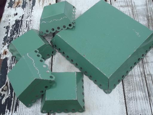 photo of vintage toleware lace edge box bowls, jade green tole painted flowers #6