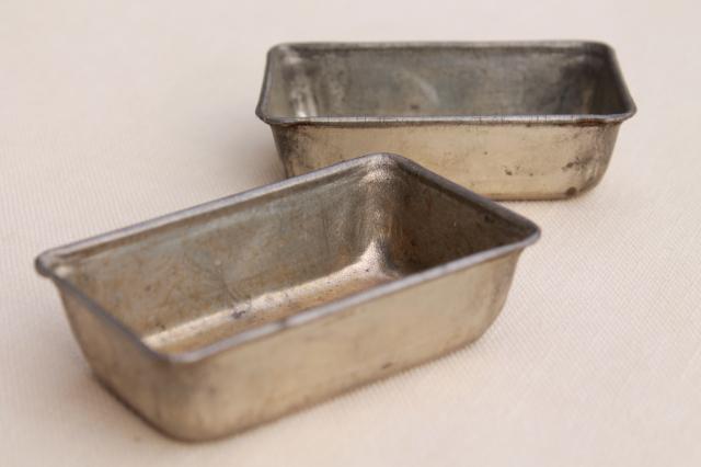 photo of vintage toy kitchen metal baking tins, muffin baking pans doll size miniature working bakeware  #12