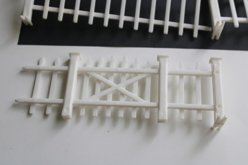 photo of vintage toy plastic miniature white picket fence for putz village, dollhouse, farm toys  #6