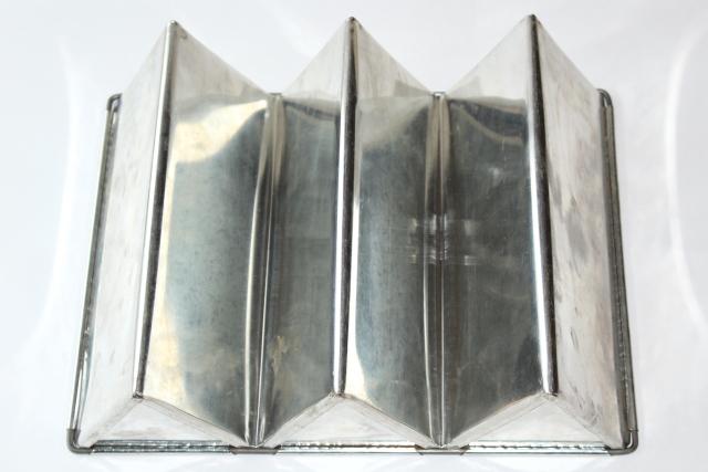 photo of vintage triple loaf pan, triangle shape baking cake or bread pan, tinned steel food mold  #3