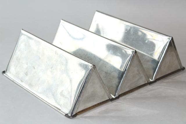 photo of vintage triple loaf pan, triangle shape baking cake or bread pan, tinned steel food mold  #7