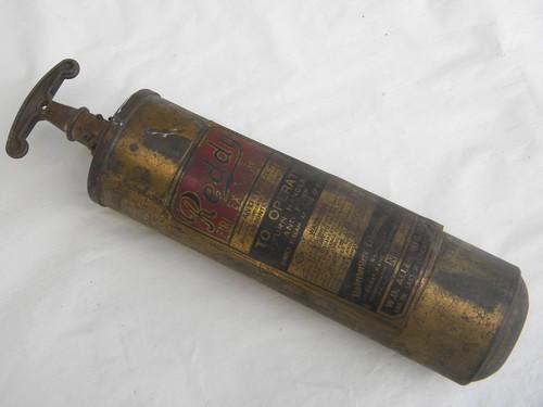 photo of vintage truck/bus/jeep brass fire extinguisher Reddy Safety Phlare, 1926 patent #1