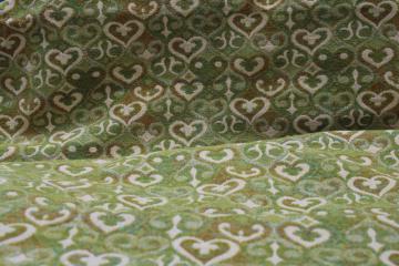 catalog photo of vintage upholstery fabric, wool blend tapestry w/ celtic style hearts