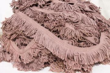 catalog photo of vintage upholstery trim, wooly braid w/ chunky yarn fringe, antique ecru rose-beige color
