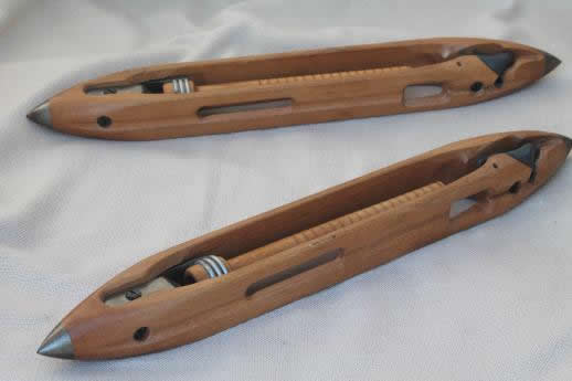 photo of vintage weaving shuttles, Draper Tru-Flight hardwood loom shuttles w/ spindle spools #1