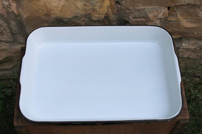 photo of vintage white & black enamelware pan / utility tray, Vollrath - Sheboygan paper label #3