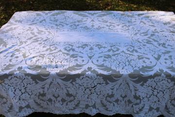 catalog photo of vintage white cotton lace tablecloth 66