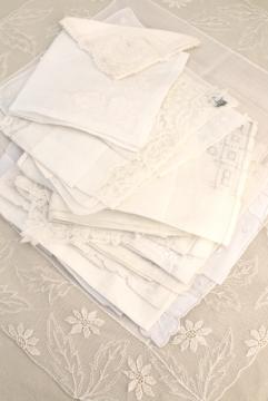 catalog photo of vintage white hankies lot, fine cotton & linen lace edged handkerchiefs Madeira and Swiss embroidery