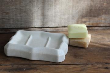 catalog photo of vintage white ironstone soap dish, heavy antique porcelain browned w/ age crazing