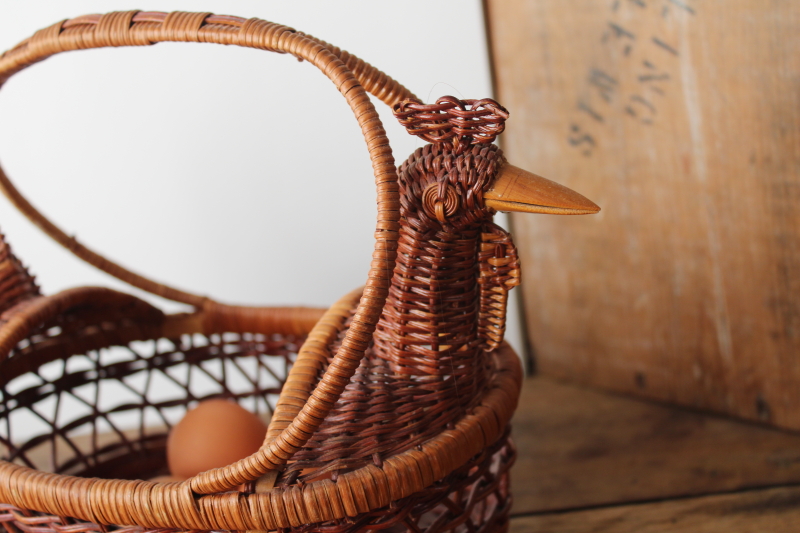 photo of vintage wicker hen basket, chicken shaped egg gathering basket w/ sturdy handle  #2