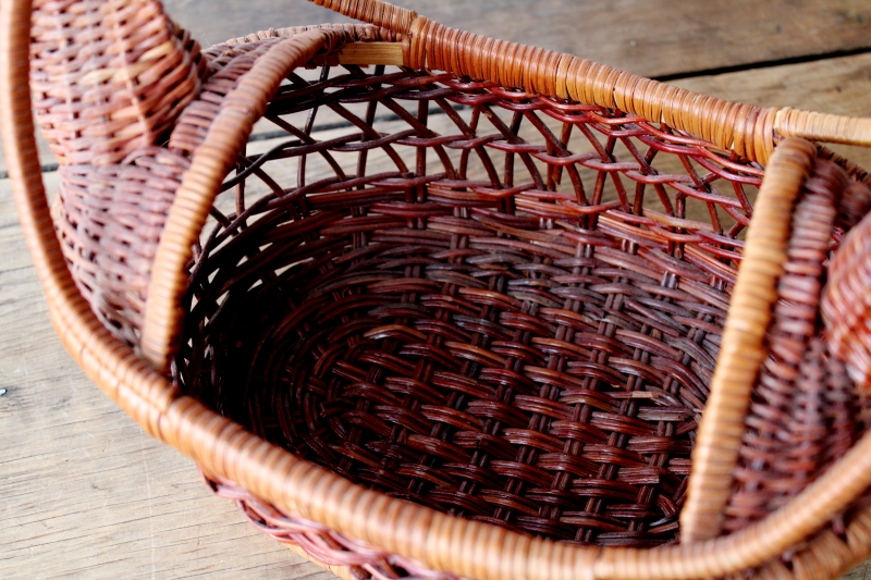 photo of vintage wicker hen basket, chicken shaped egg gathering basket w/ sturdy handle  #6