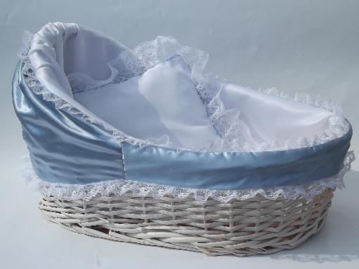 vintage wicker moses basket baby doll bed white bassinet w lining