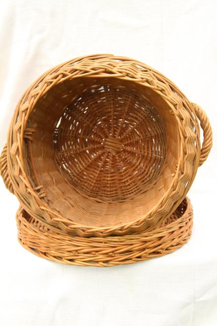 photo of vintage wicker sewing basket / storage hamper, flat table top round basket for needlework #8