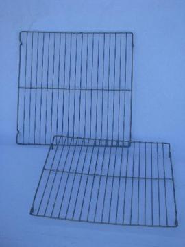 catalog photo of vintage wire cooling racks for baking, old wirework kitchenware