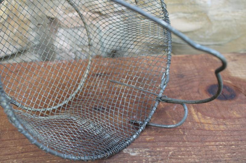 photo of vintage wire egg basket w/ handle, early 1900s antique farmhouse primitive #5