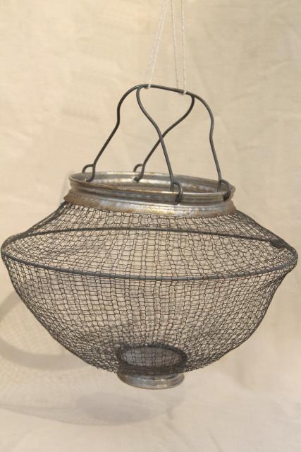 photo of vintage wire mesh kitchen strainer, vegetable or egg basket made in Italy #1