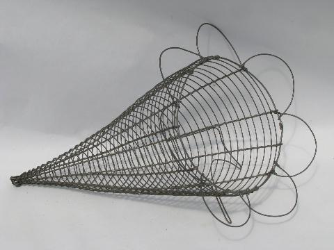 photo of vintage wirework fruit basket, wire work cornucopia horn of plenty #3