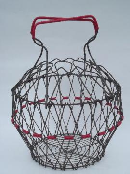 catalog photo of vintage wirework kitchen garden basket, collapsible old wire egg basket