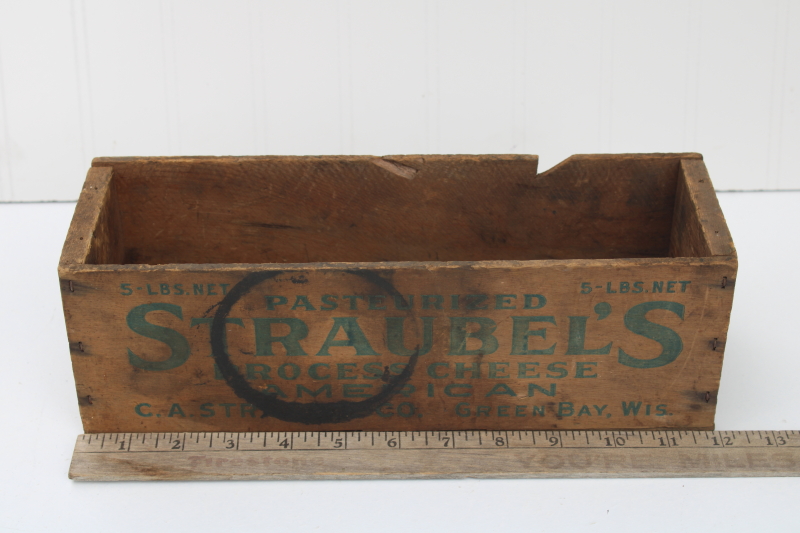 photo of vintage wood American process cheese box w/ nice old lettering Straubels Green Bay #5