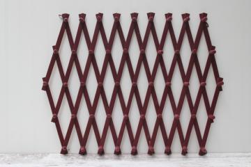 catalog photo of vintage wood accordion rack, wall mount hanger pegs for entry way coats hats or kitchen storage peg board