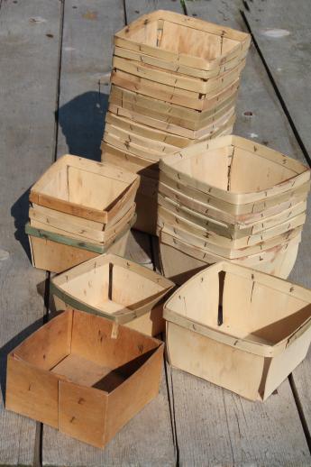 photo of vintage wood berry baskets, quart berry boxes for farmer's market garden produce #1