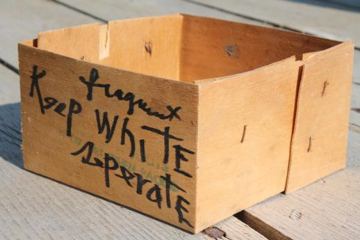 photo of vintage wood berry baskets, quart berry boxes for farmer's market garden produce #8