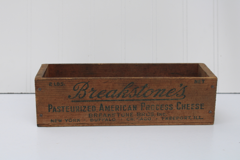 photo of vintage wood cheese box, Breakstones American process cheese print advertising in green Freeport Illinois #1