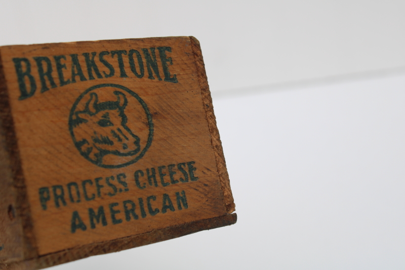 photo of vintage wood cheese box, Breakstones American process cheese print advertising in green Freeport Illinois #3