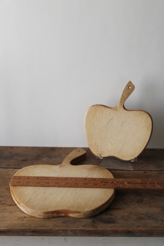 photo of vintage wood cutting boards, large & small apple shaped bread boards french country primitives  #2