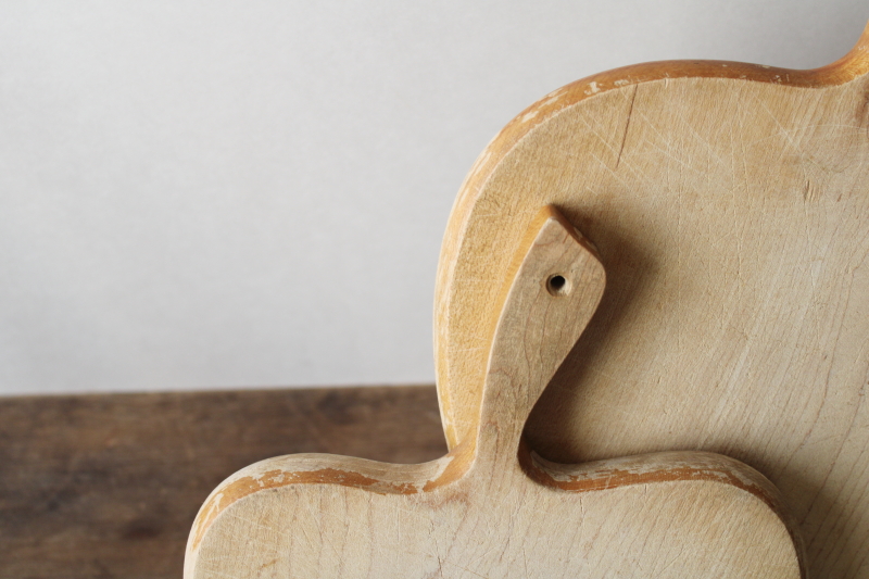 photo of vintage wood cutting boards, large & small apple shaped bread boards french country primitives  #3