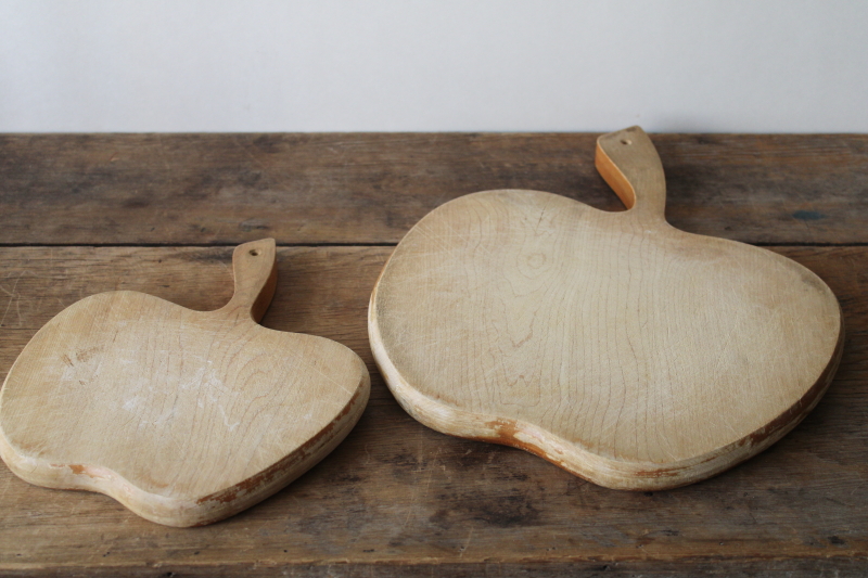 photo of vintage wood cutting boards, large & small apple shaped bread boards french country primitives  #4