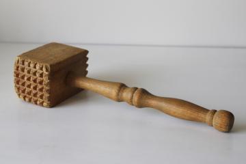catalog photo of vintage wood kitchen mallet meat tenderizer hammer, primitive tool w/ turned wood handle 