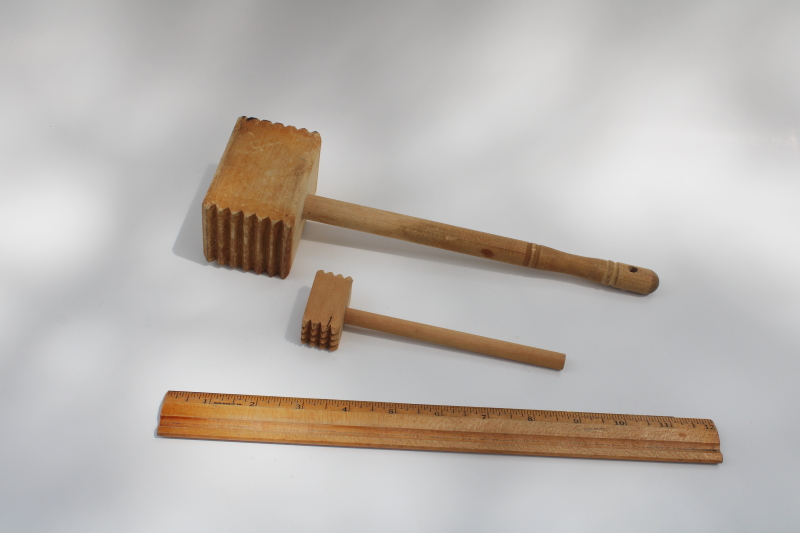 photo of vintage wood kitchen mallets, mommy & me size big & little meat tenderizer hammers #1