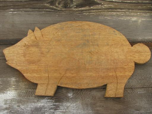 photo of vintage wood pig kitchen board, primitive old cutting or breadboard #1