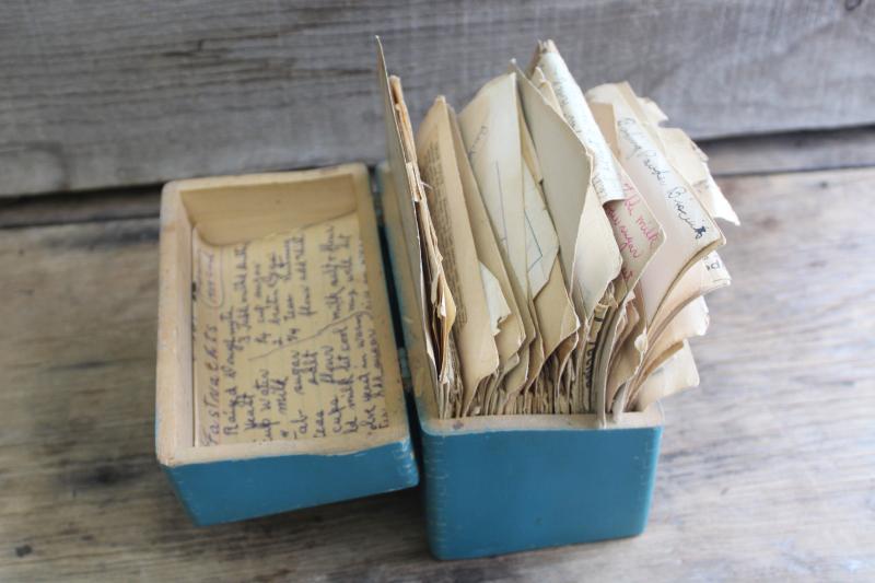 photo of vintage wood recipe box w/ old blue paint, full of hand written recipes 40s 50s 60s #3