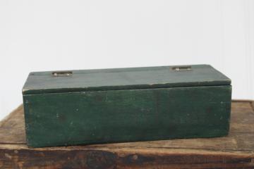 catalog photo of vintage wood tool box w/ worn old green paint, hinged lid storage box farmhouse decor