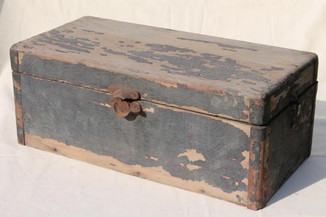 photo of vintage wood trunk wooden carpenter's box, antique tool chest for woodworking tools #1