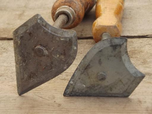 photo of vintage woodworking tools, lot of shaving hook scrapers made in England #6