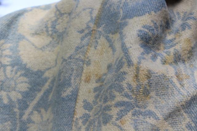 photo of vintage wool blanket cutter fabric, reversible all over tapestry floral poppies green & blue #3