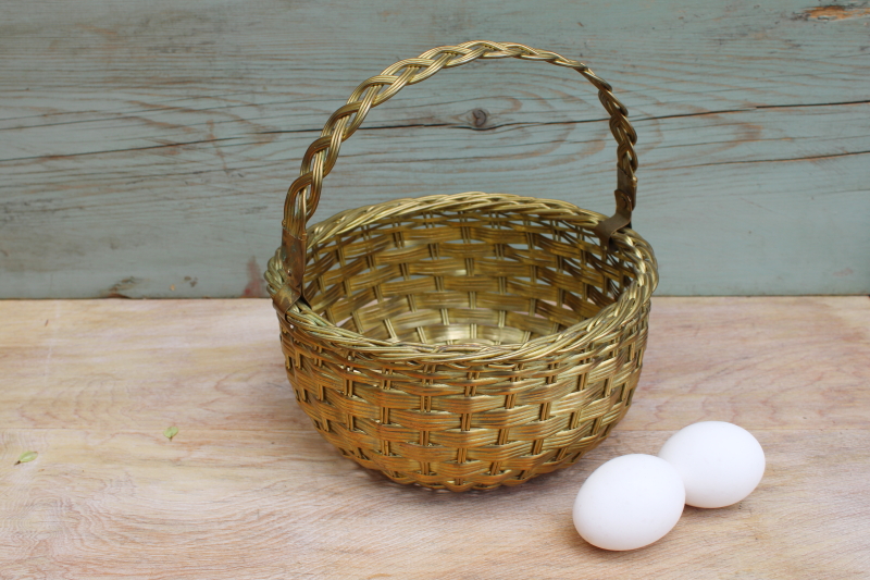 photo of vintage woven brass wire egg basket, large bowl w/ handle rustic farmhouse kitchen decor #1