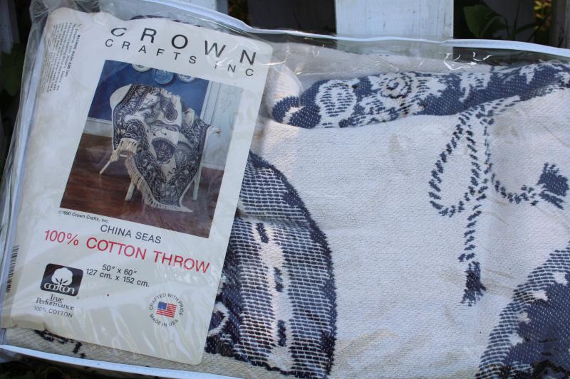 photo of vintage woven cotton tapestry blanket USA made blue & white Chinese fans pattern #1