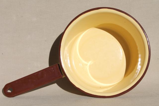 photo of vintage yellow enamelware saucepans, never used enamel pots & pans set #4